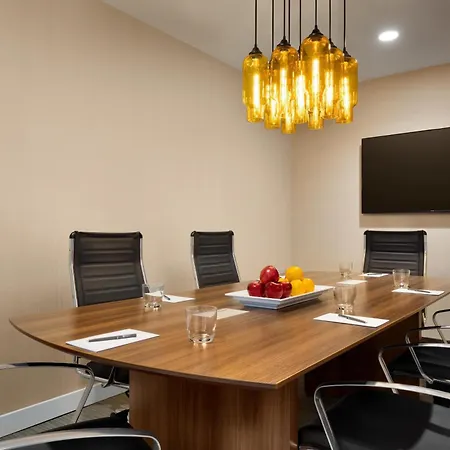 Newly Renovated Embassy Suites By Hilton New York Manhattan Times Square-2